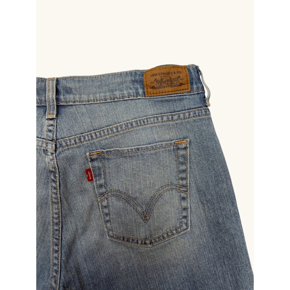 Levis 515 Womens Medium Wash Denim Shorts Size 12 Blue Stretch Jean Shorts